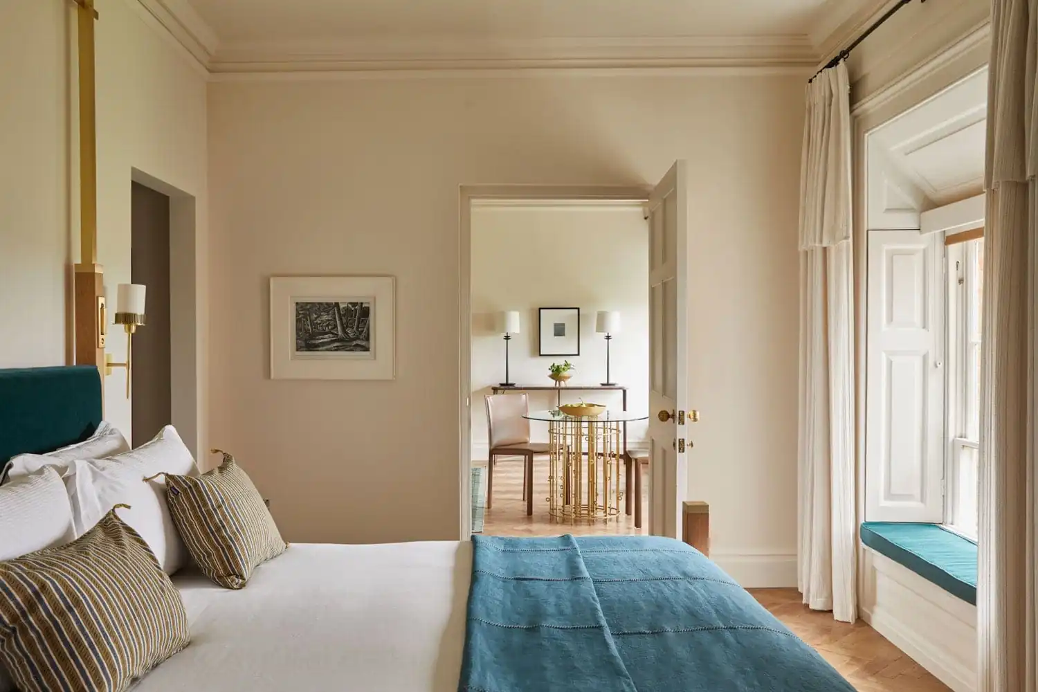 Victoria Suite @ The Grove