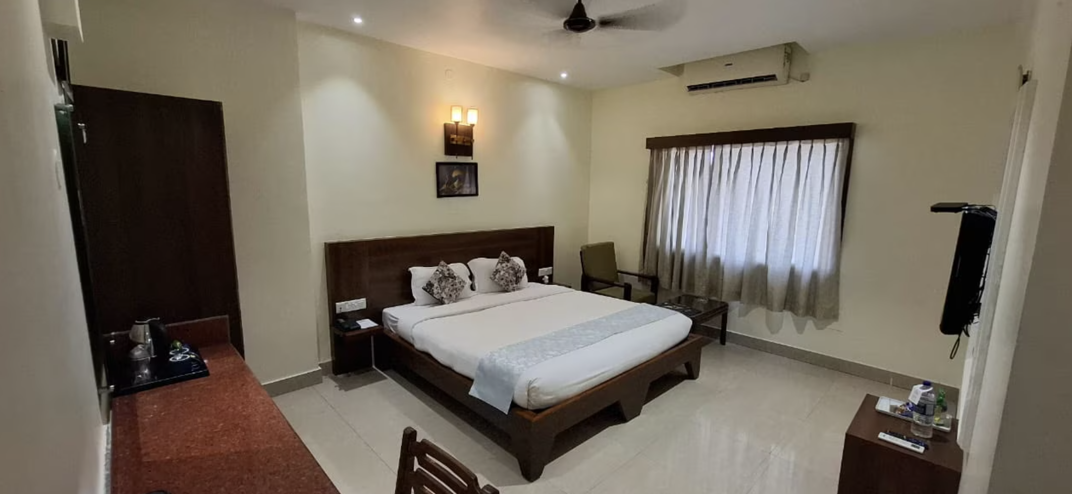 Hotel Radhika Regency