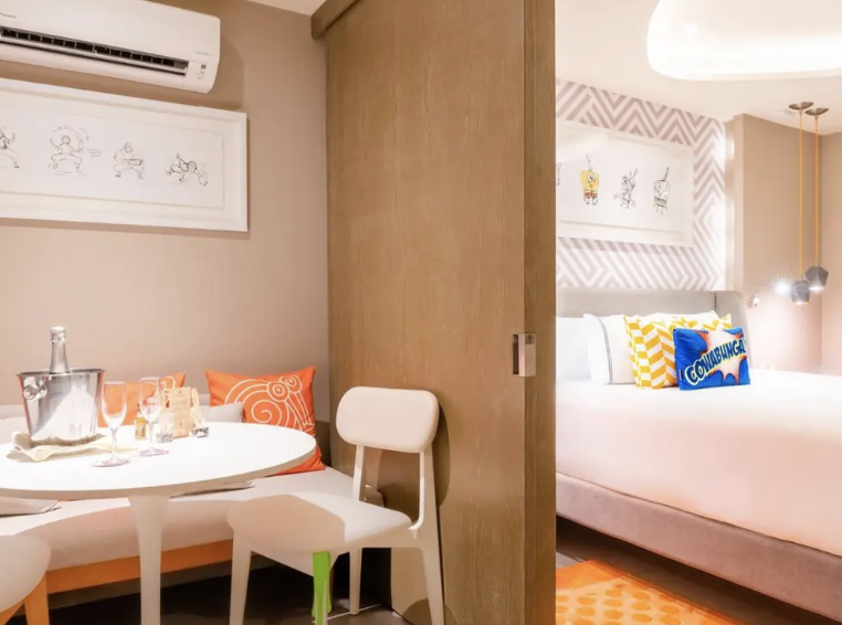 SWIM-UP OCEANFRONT CONNECTING SUITE