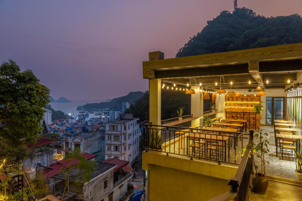 CAT BA XANH SPRING GARDEN HOTEL