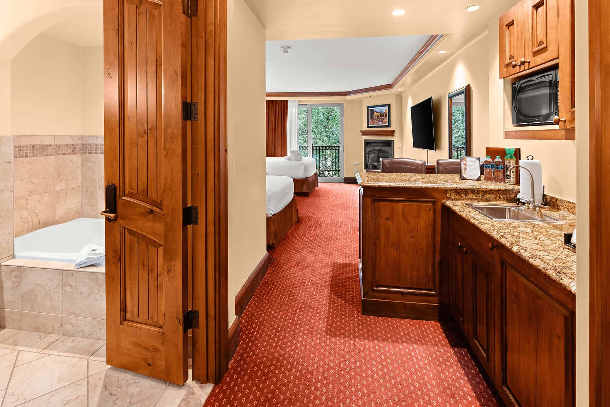 2 Queen Beds Premium Mountain View