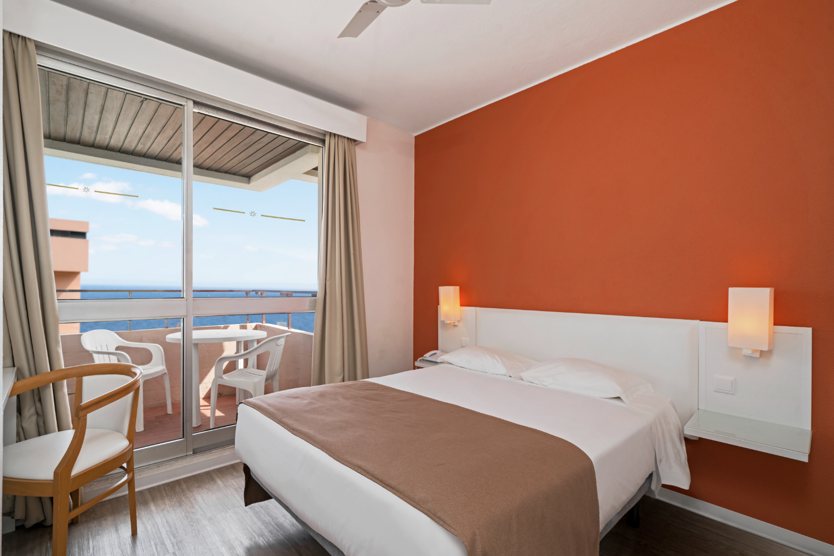 Room with balcony Single