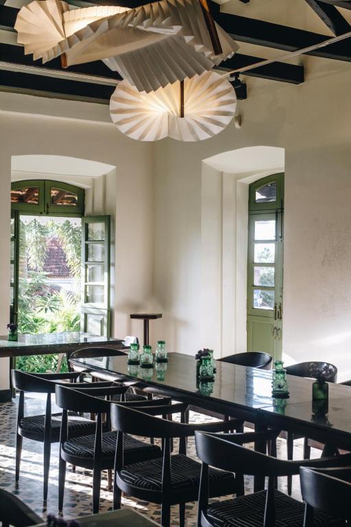 The Project Cafe and Hotel