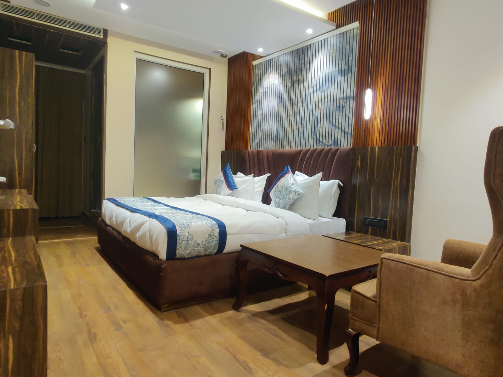 Hotel KHS Landmark, Prayagraj