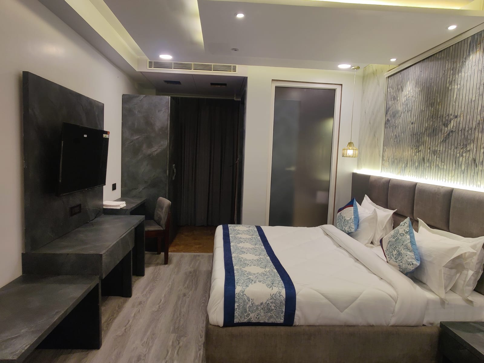 Hotel KHS Landmark, Prayagraj