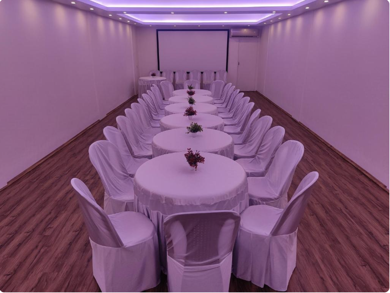 Xcelsior Hotel & Spa