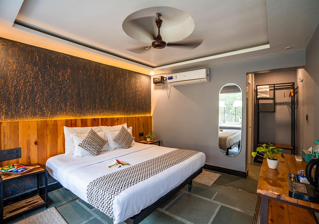 Deluxe Cottage with Mountain View