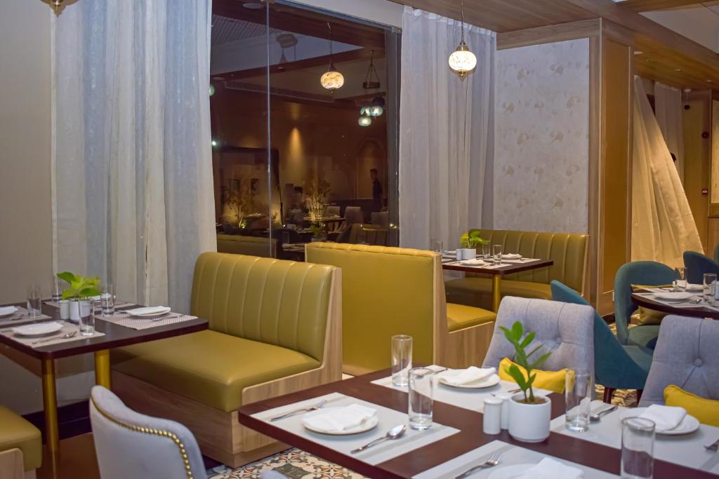 Urban Suites by BluSalzz, Jaipur - Rajasthan