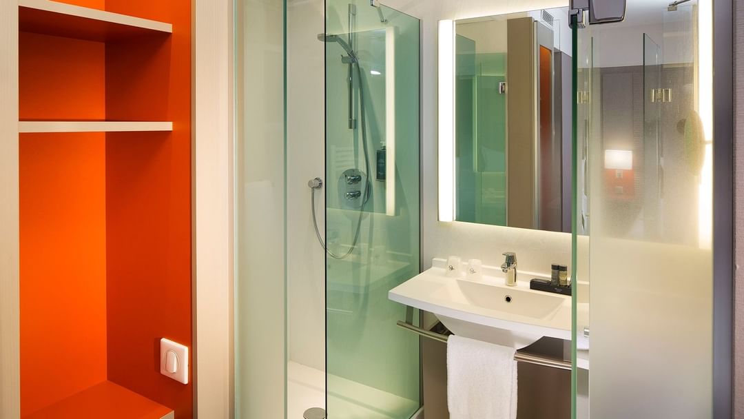 Family Suite Interconnected 