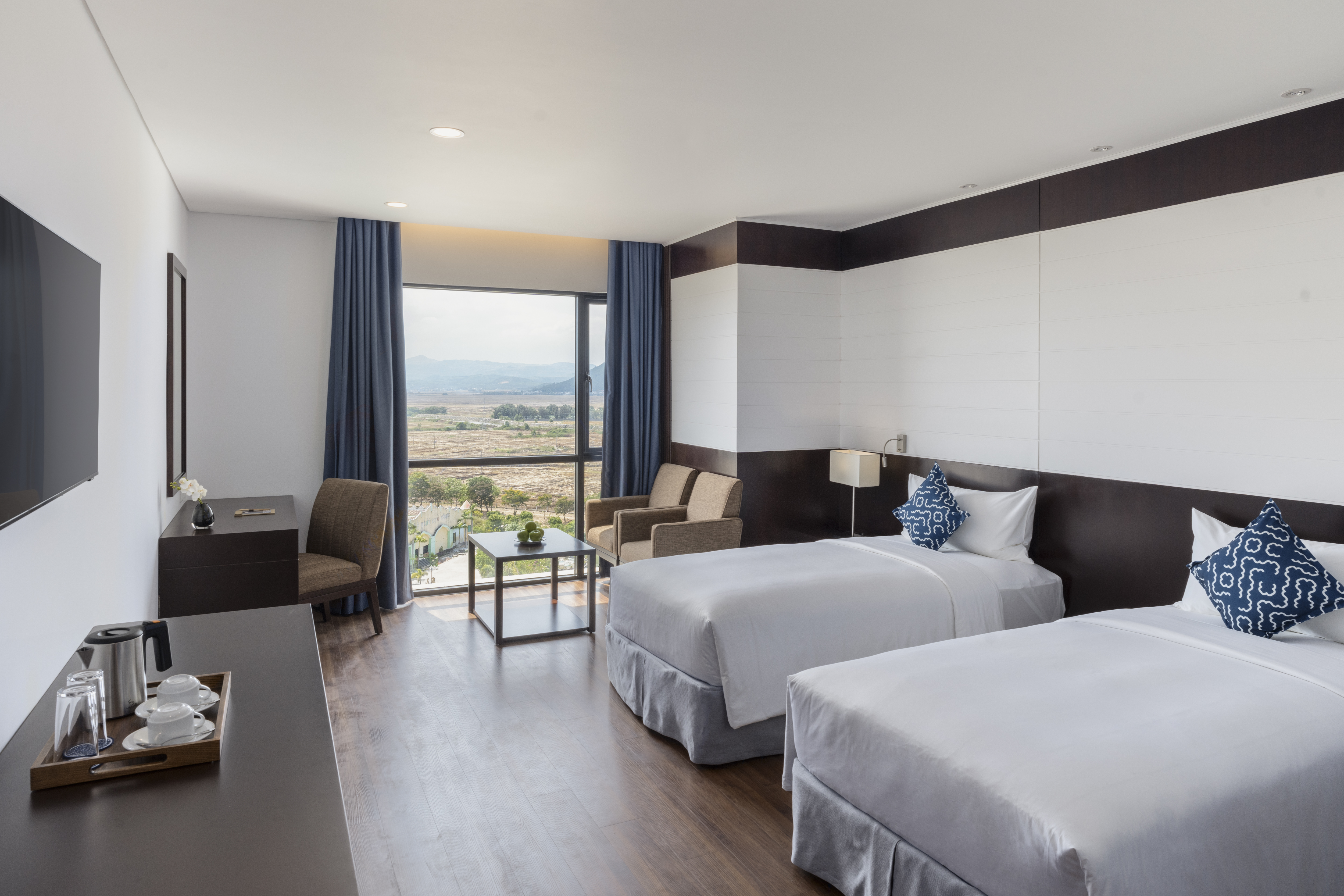 Deluxe Club Room Twin