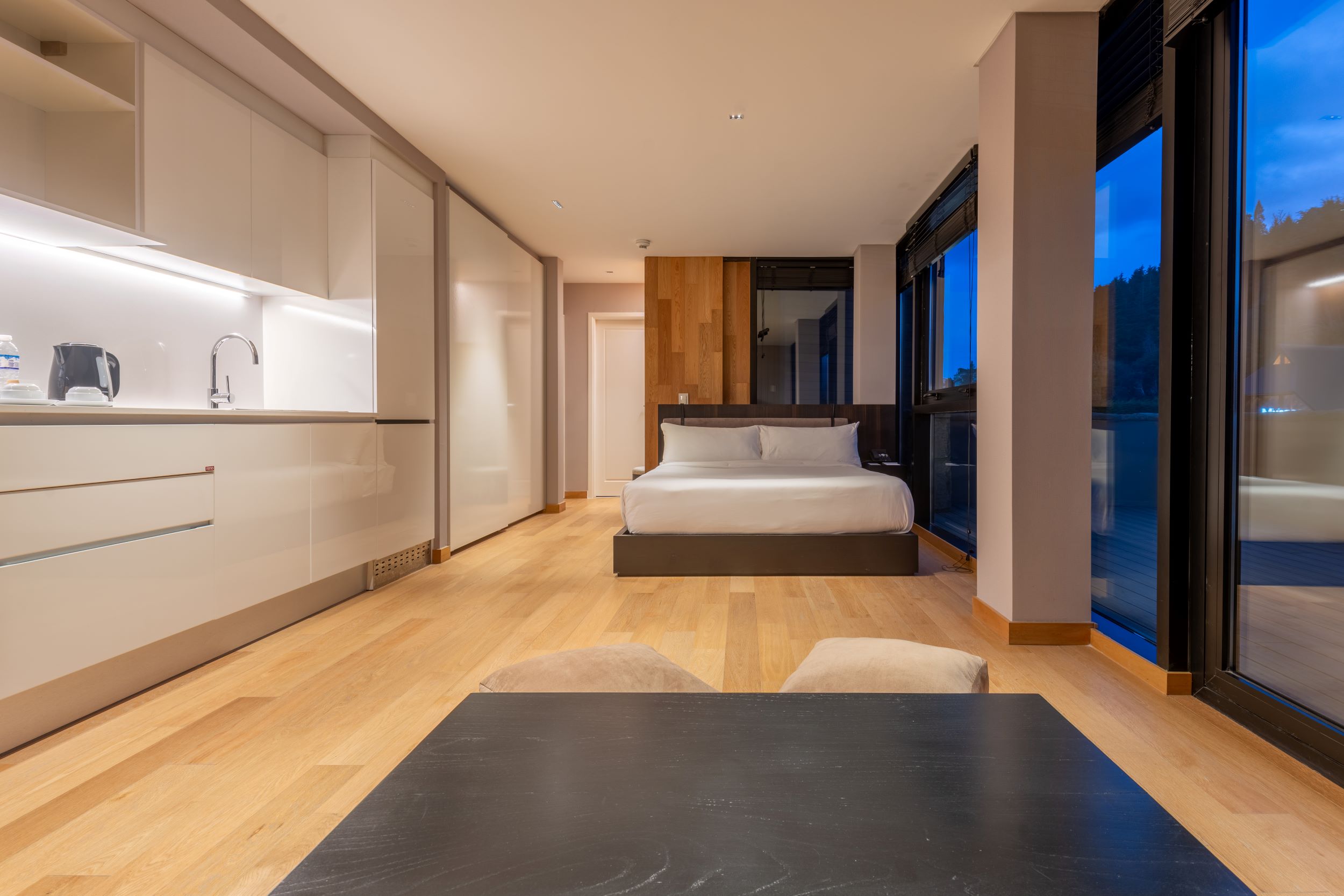 Superior Queen - City View