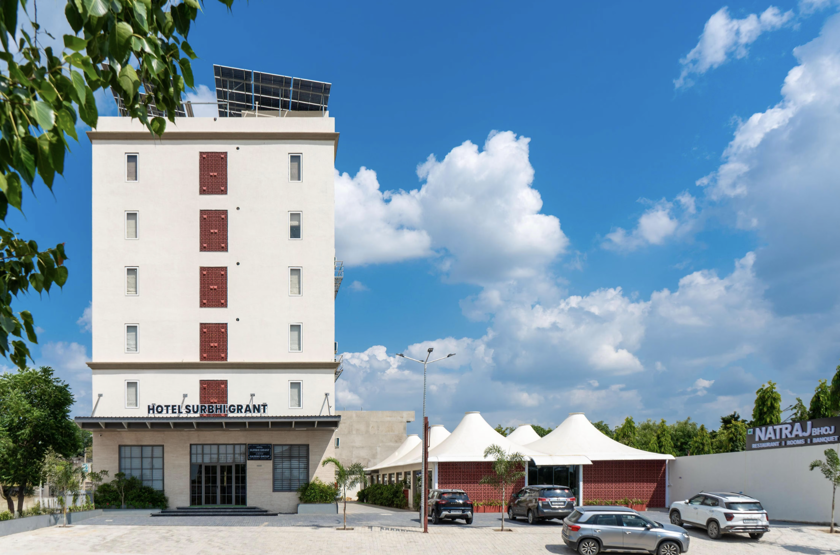 Hotel Surbhi Grant By Gazebo	