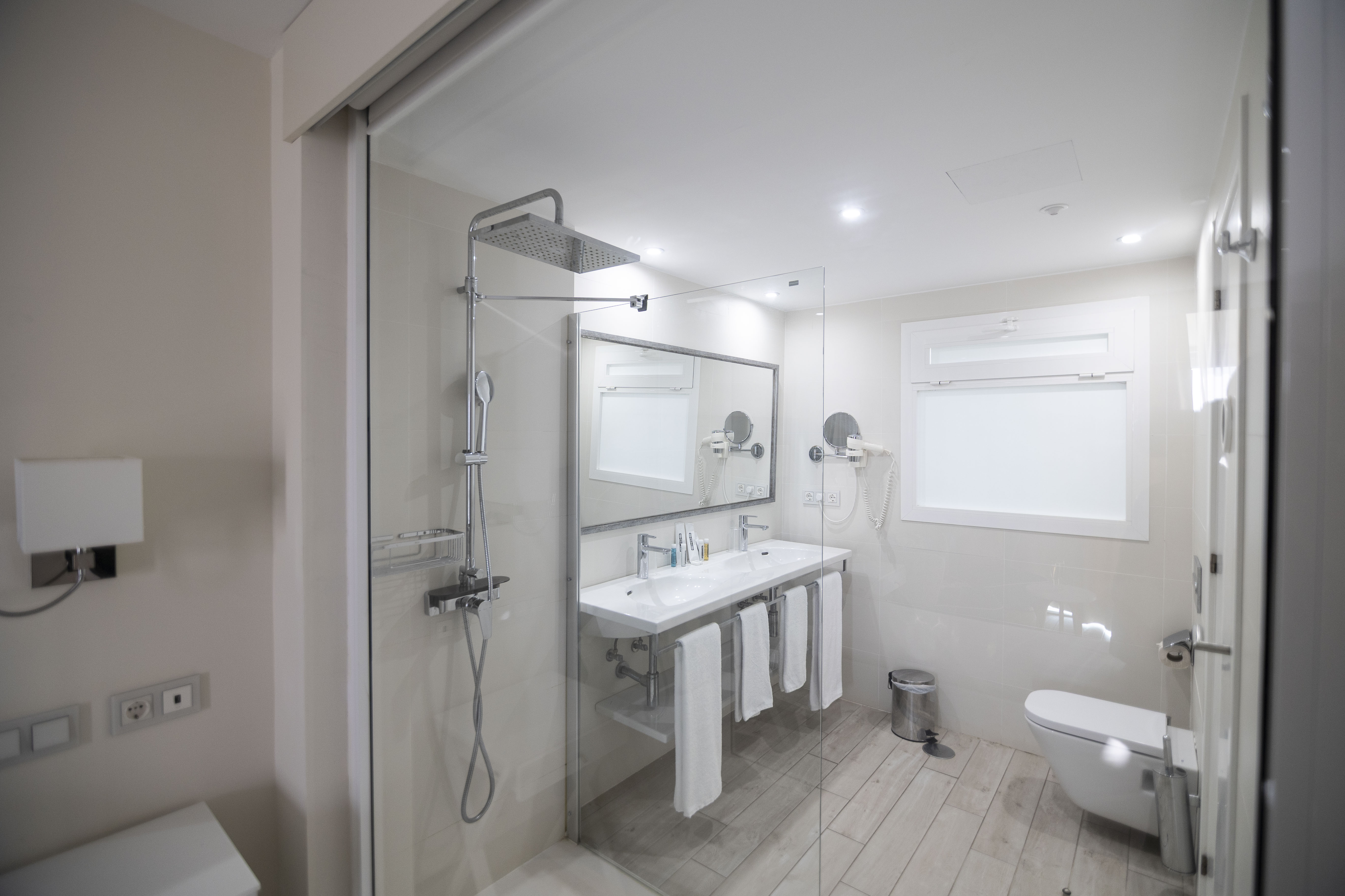 Double Room with Sea View for Single Use