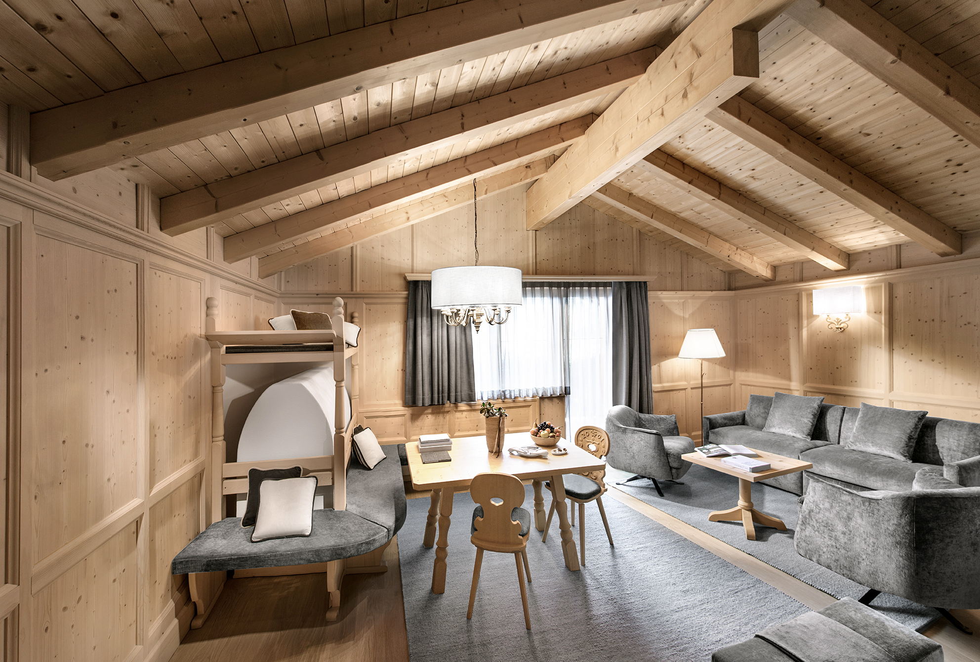 Gardena Deluxe Suite