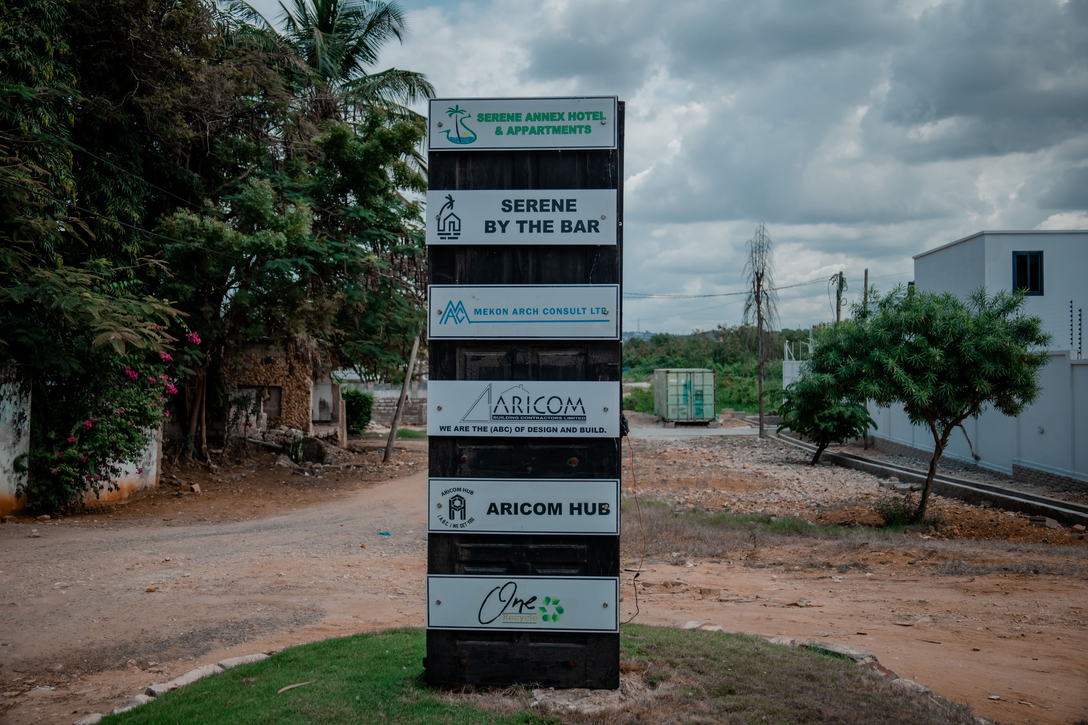 Serene Hotel & Apartment