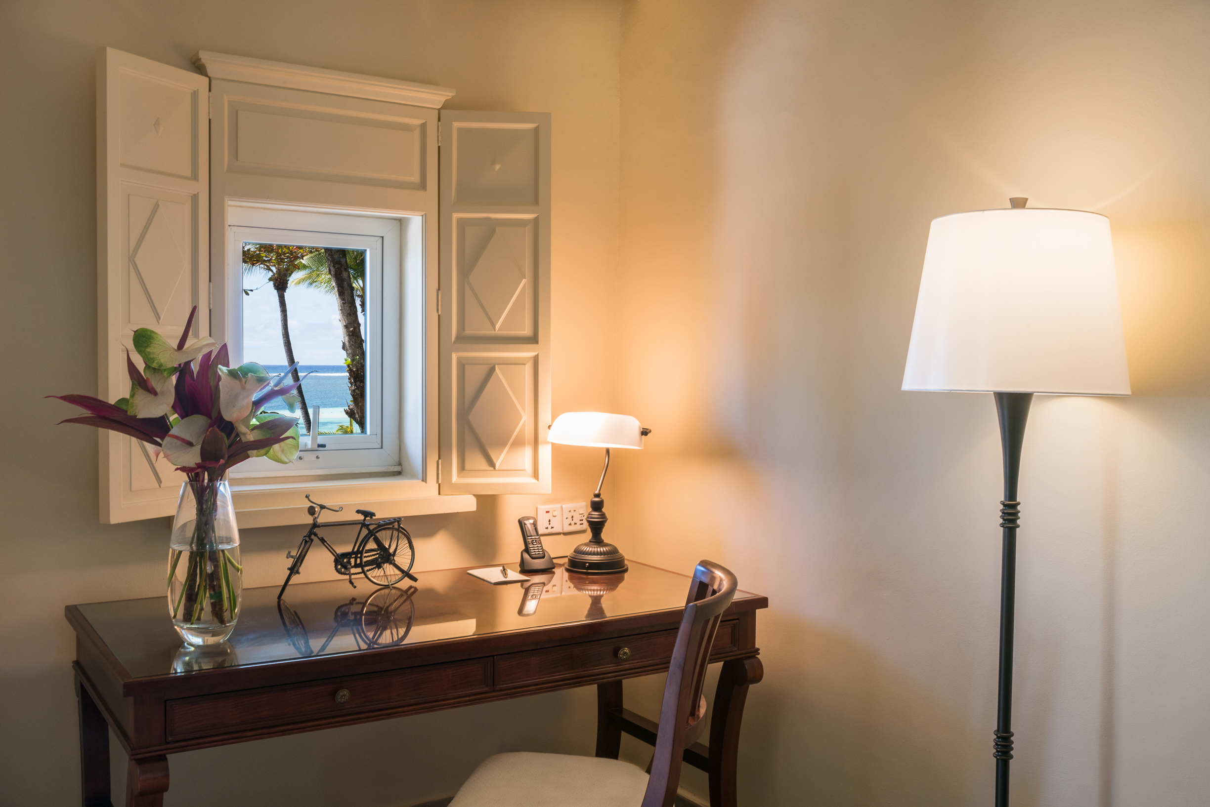 Colonial Ocean Front Suite - 1