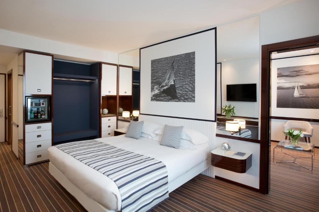 Two Connecting Double Rooms