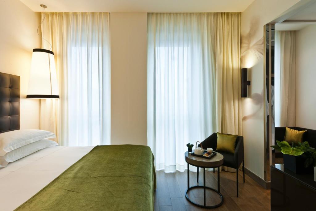 Deluxe Double or Twin Room with View