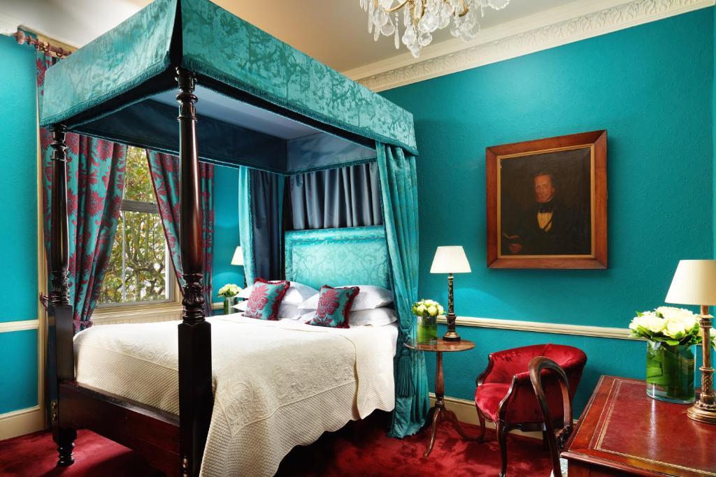 Deluxe Double Room @ The Gore Hotel   Starhotels Collezione