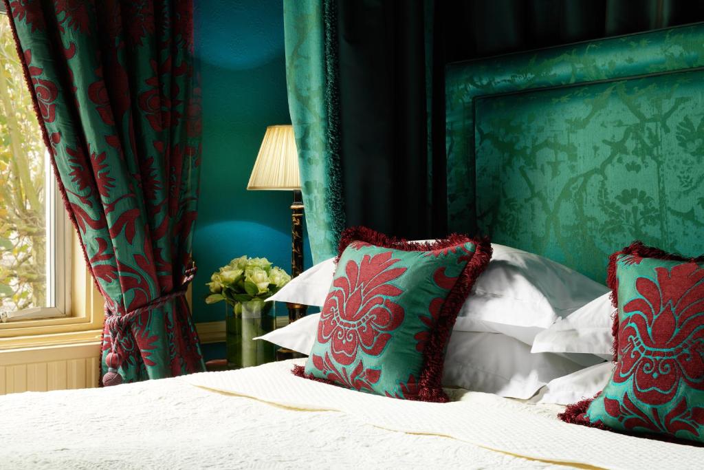 Deluxe Double Room @ The Gore Hotel   Starhotels Collezione