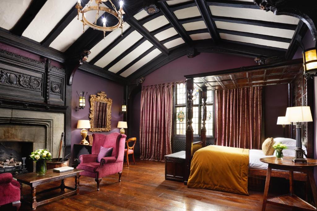 Tudor Suite