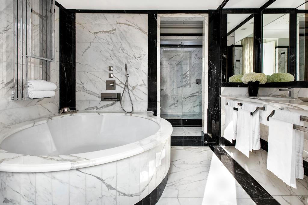 Executive Suite @ Hotel d Inghilterra Roma   Starhotels Collezione