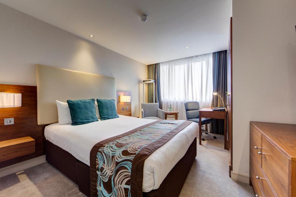 Deluxe Double Garden View