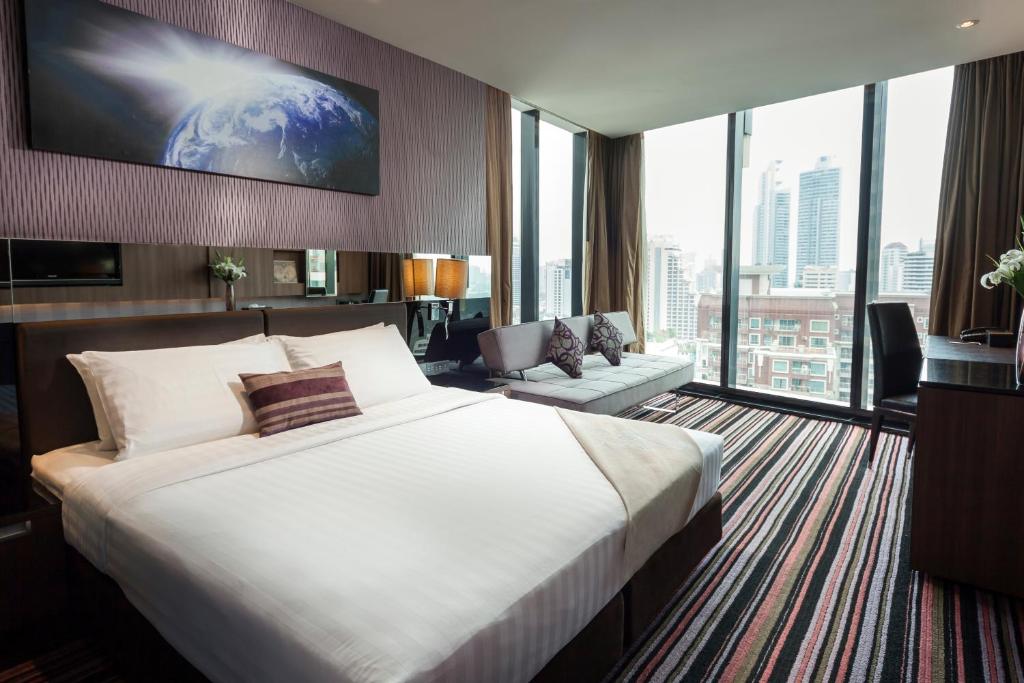 Executive Sky Club Room