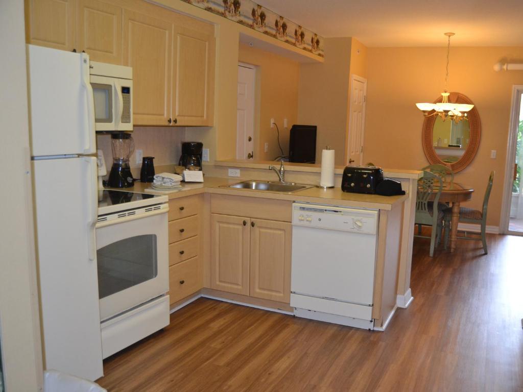 Queen Studio with Sofa Bed