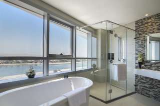 Two Bedroom Suite - Club Lounge Access