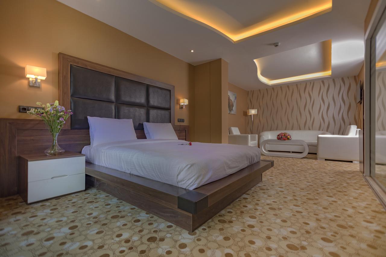 Diamond Hotel