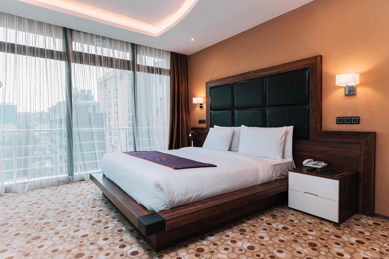 Diamond Hotel