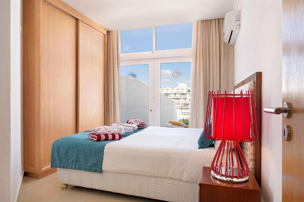 Superior One-Bedroom Garden View Apartment (4 Adults)