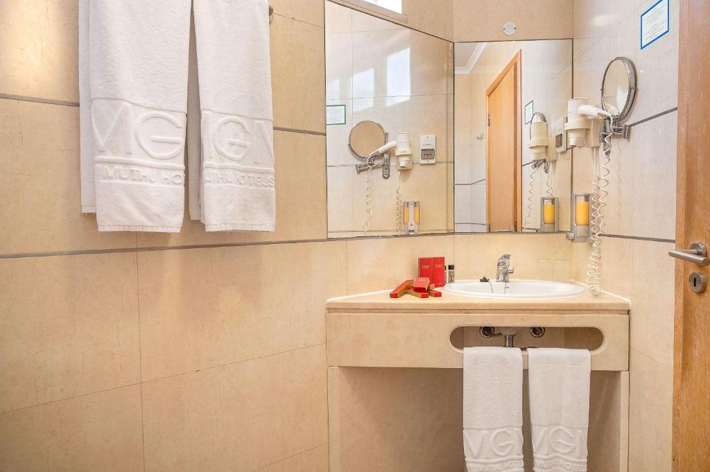 Superior One-Bedroom Garden View Apartment (2 Adults)