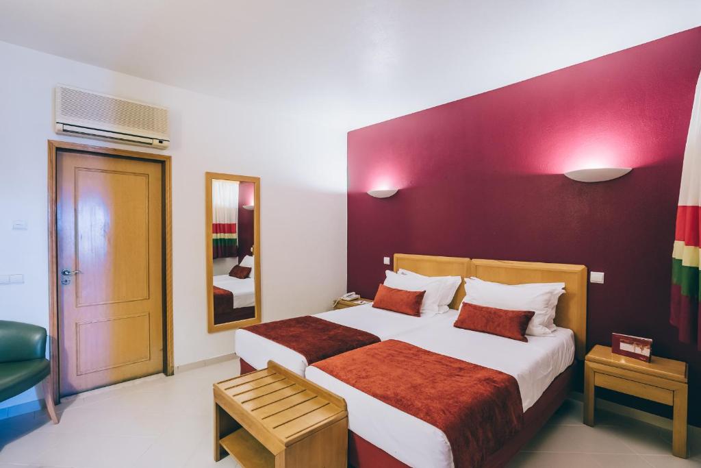 One-Bedroom Junior Standard (4 Adults)