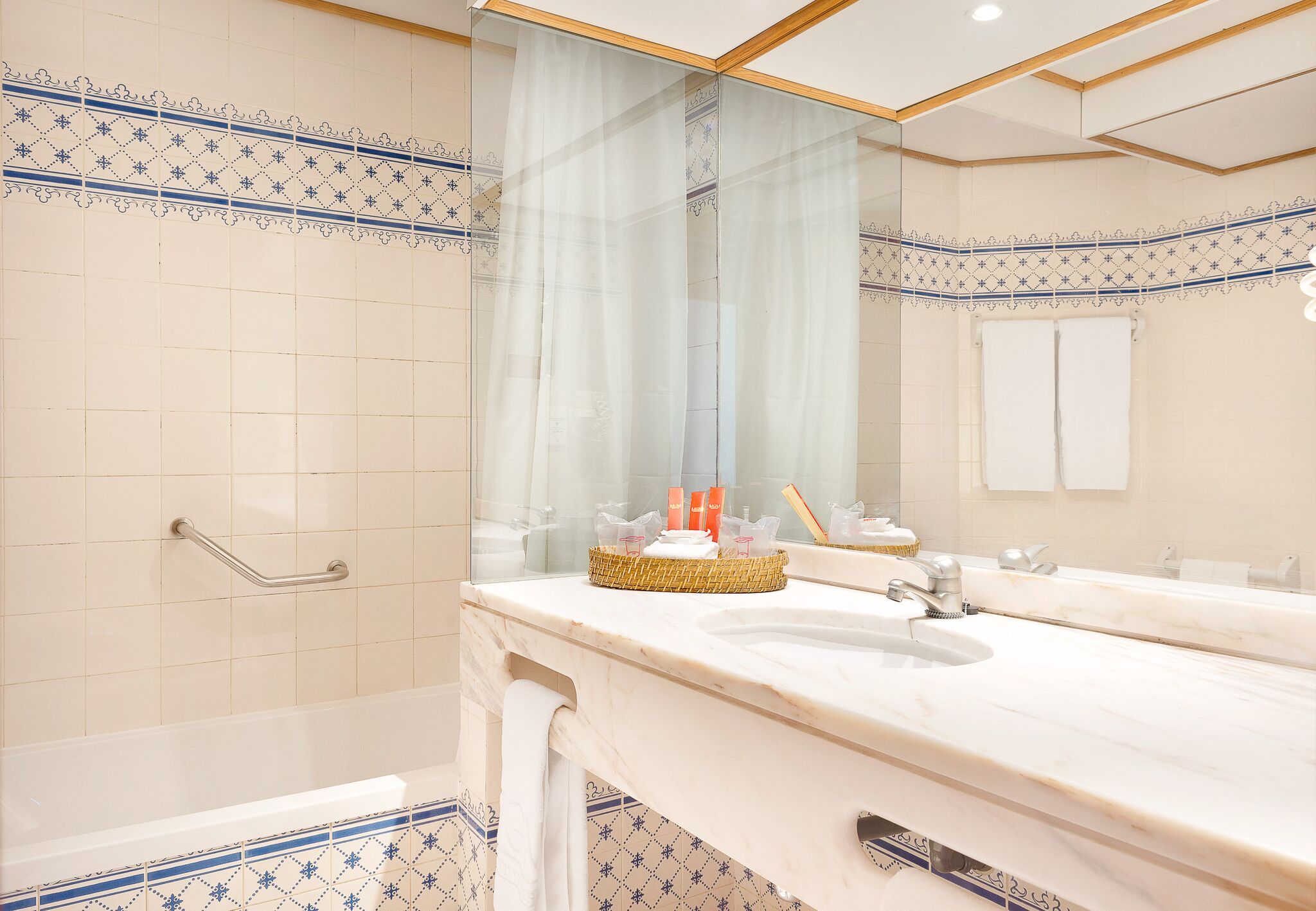 Superior Two Bedroom Apartment 4pax Long Stay