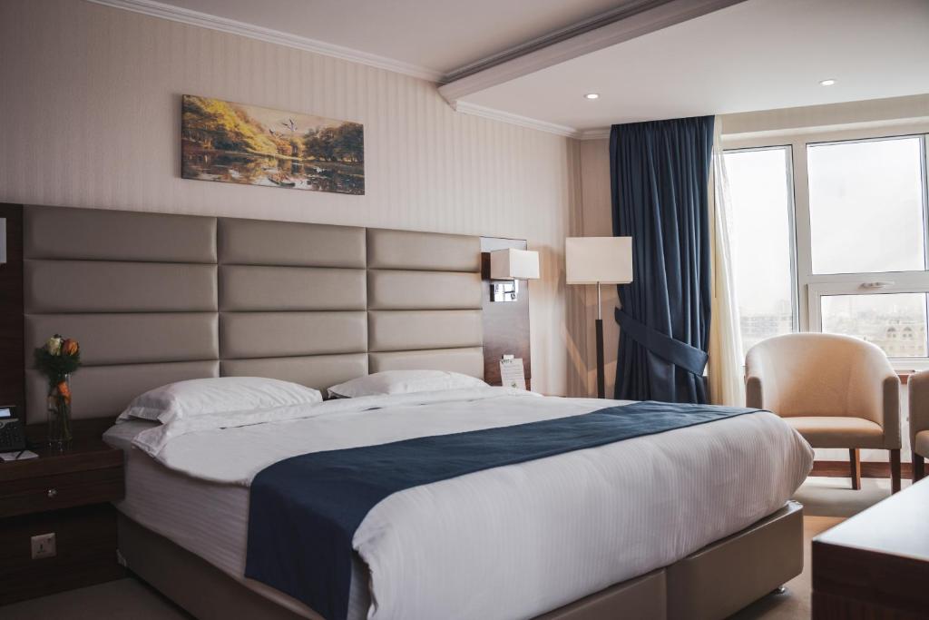 Deluxe King Room