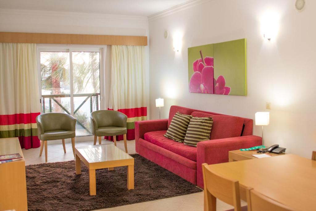 Deluxe One Bedroom Apartment – 4 Adults