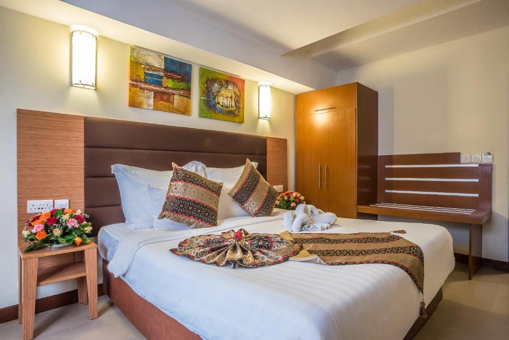 Deluxe King Room