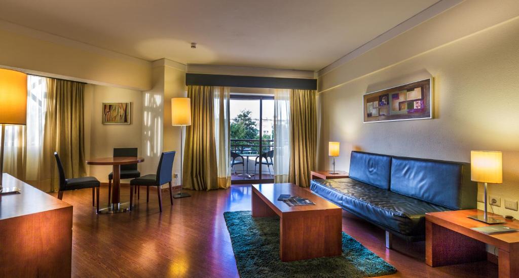 Senior Suite