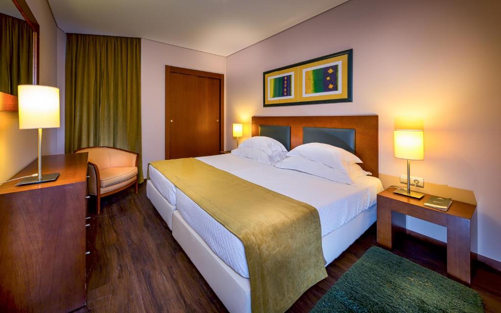 Senior Suite with Sea View (4 Adults + 2 Children)