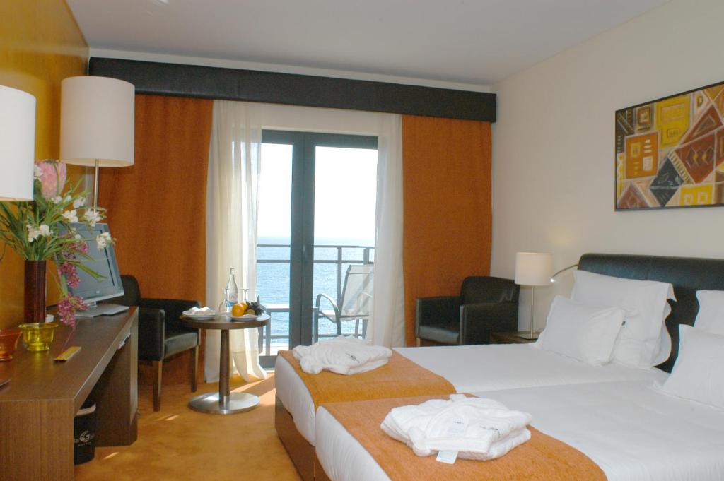Twin Room with Sea View
