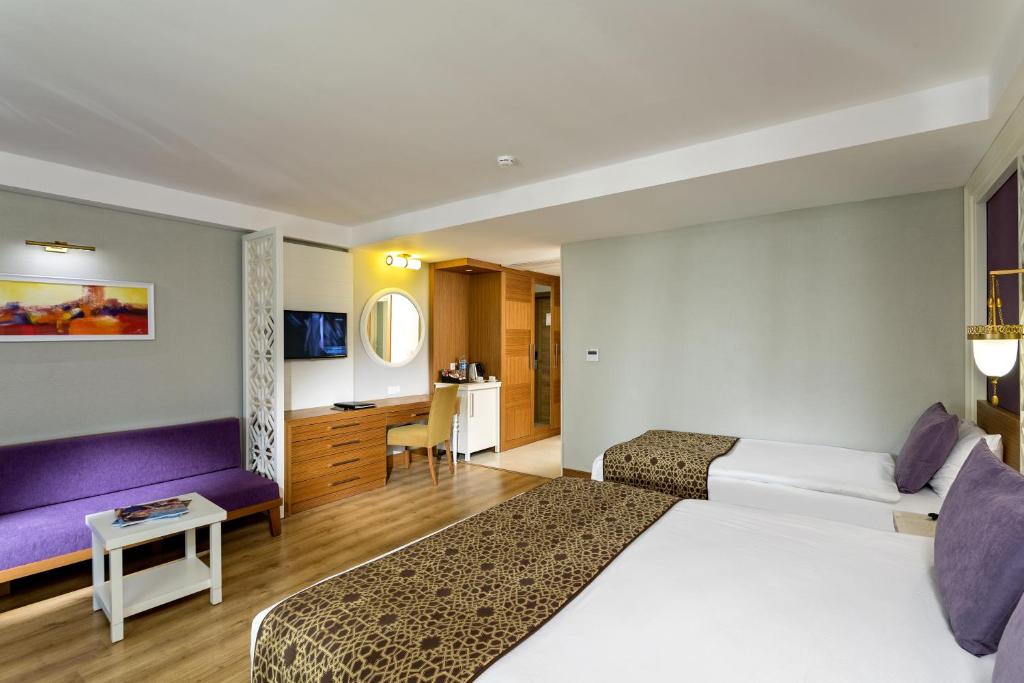 Deluxe Superior Room