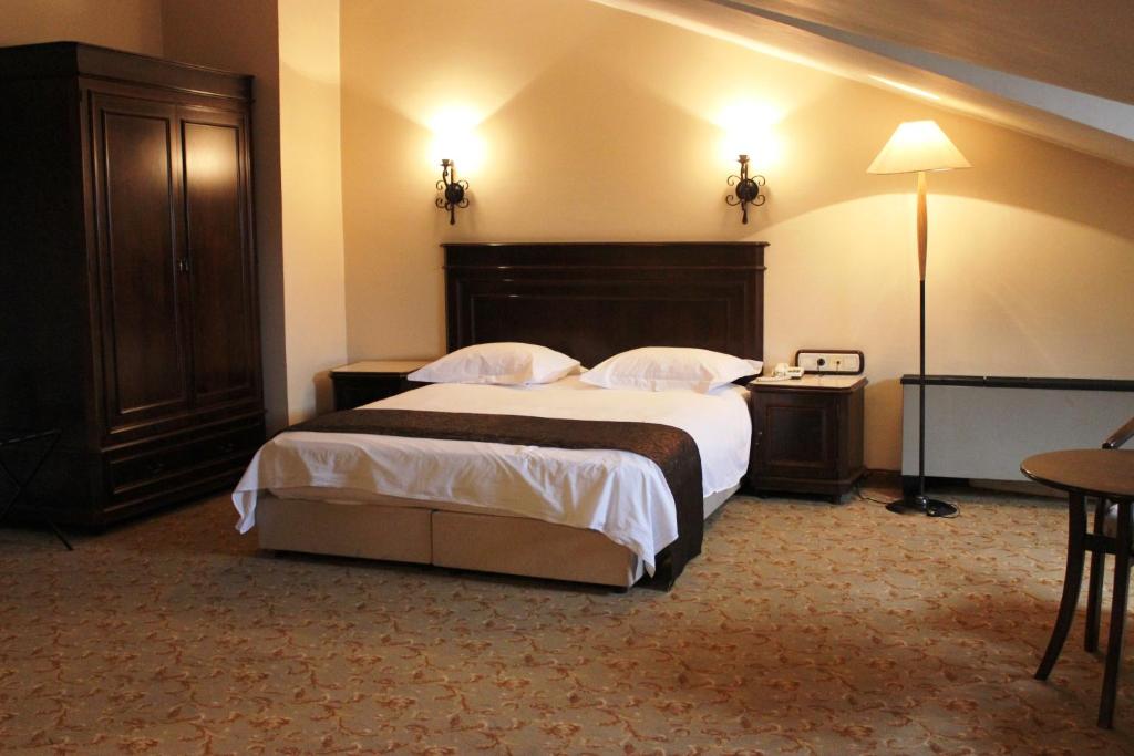 Economy Double or Twin Room