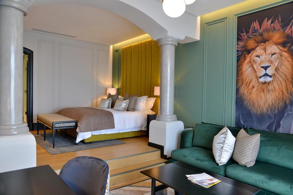 Executive Suite