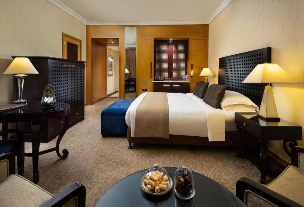 Club Rotana Room - King Bed - DELETED ROOM