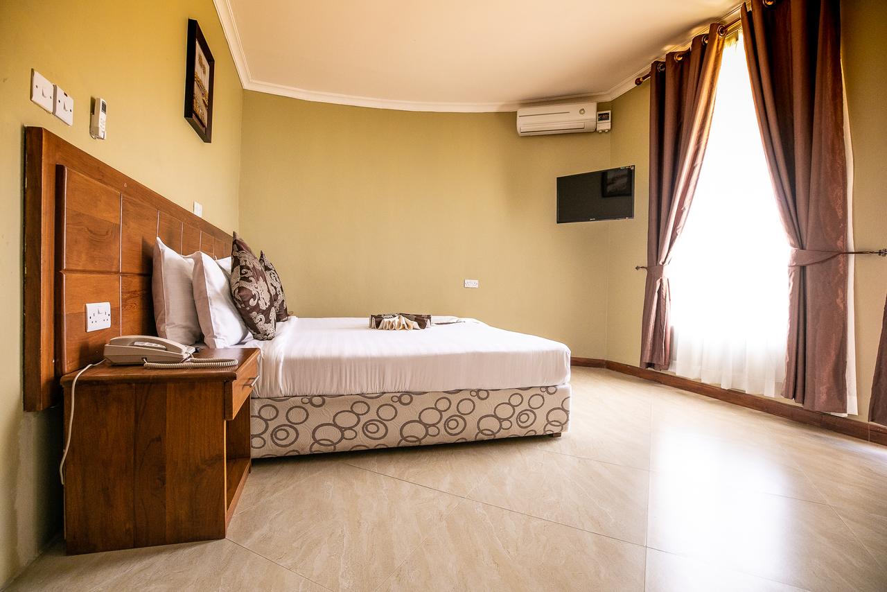 Masailand Safari Lodge