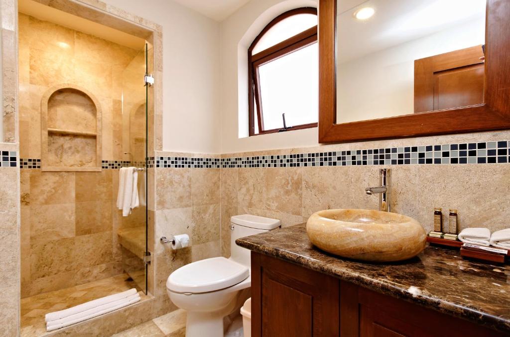 Superior Three-Bedroom Suite - Non-Smoking