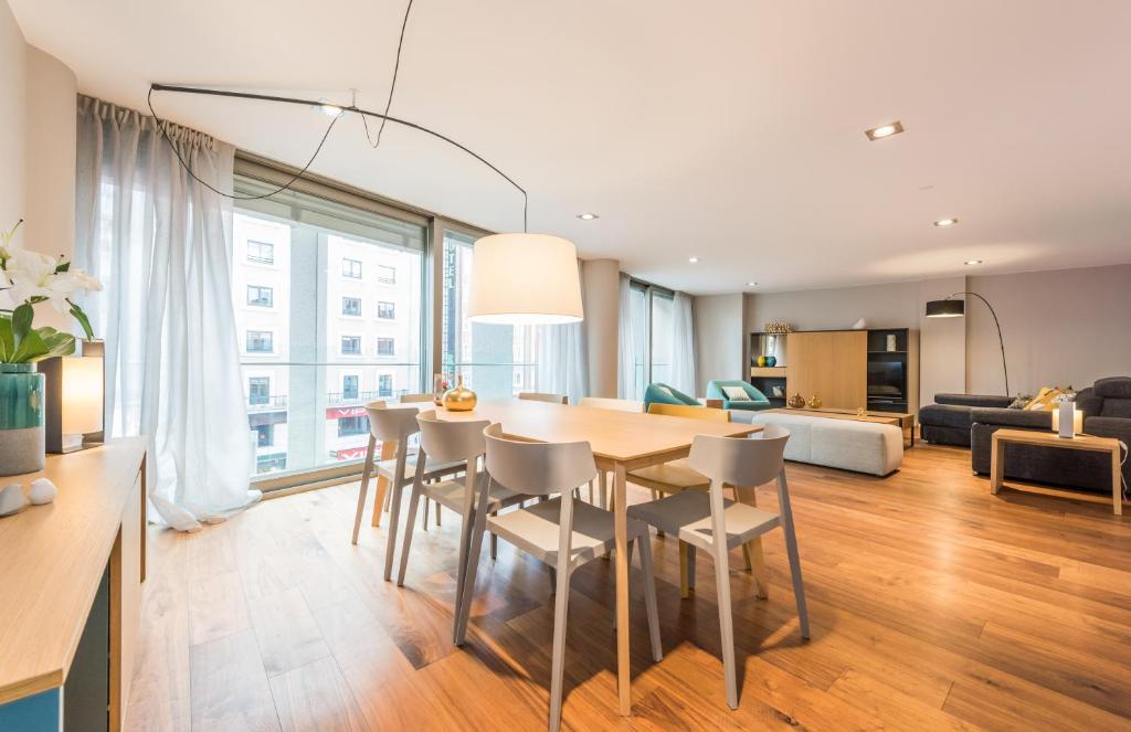 Grand Suite 3 Bedroom Apartment