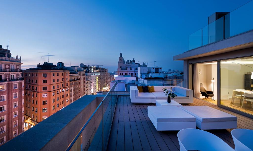 Skyline 3 Bedroom Duplex Apartment with terrace